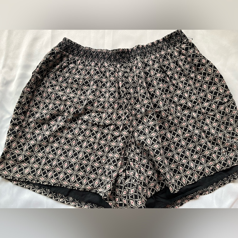 Caslon Smocked Waist Shorts